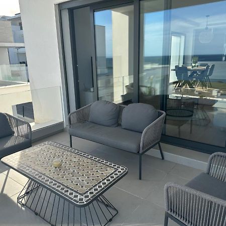 Modern Duplex In Alcaidesa Links II Apartment Luaran gambar
