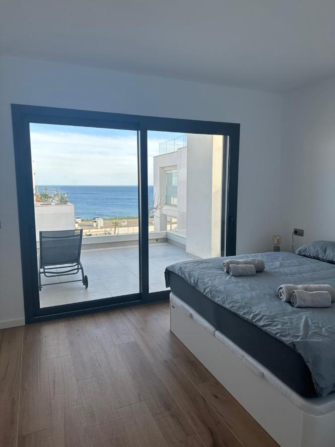 Modern Duplex In Alcaidesa Links II Apartment Luaran gambar